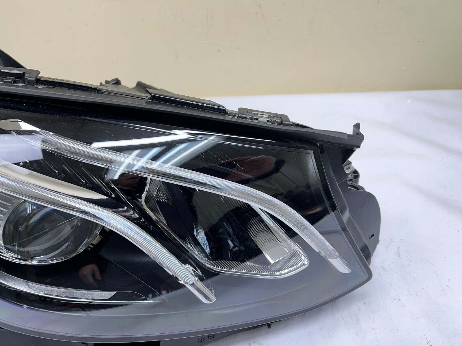 NICE 2017 2018 2019 2020 MERCEDES E CLASS LED E300 E350 E550 RIGHT OEM HEADLIGHT - Image 4