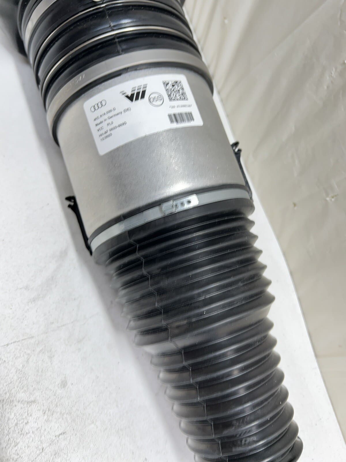 2019-2023 Audi E-Tron Genuine OEM Front Air Suspension Spring Shock 4KE616039G - Image 5