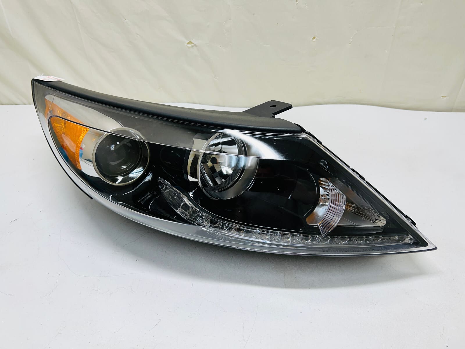 MINT 2013 2014 2015 2016 KIA SPORTAGE HALOGEN LED RIGHT OEM HEADLIGHT 921023w710
