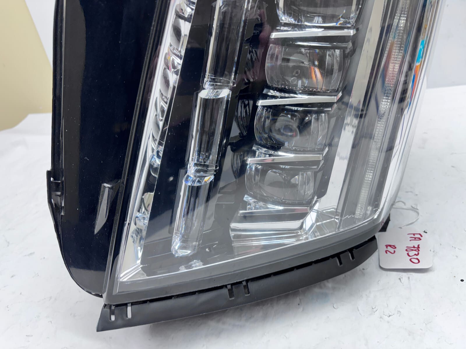 2015 2016 2017 2018 2019 2020 CADILLAC ESCALADE LED LEFT OEM HEADLIGHT 84216044 - Image 3