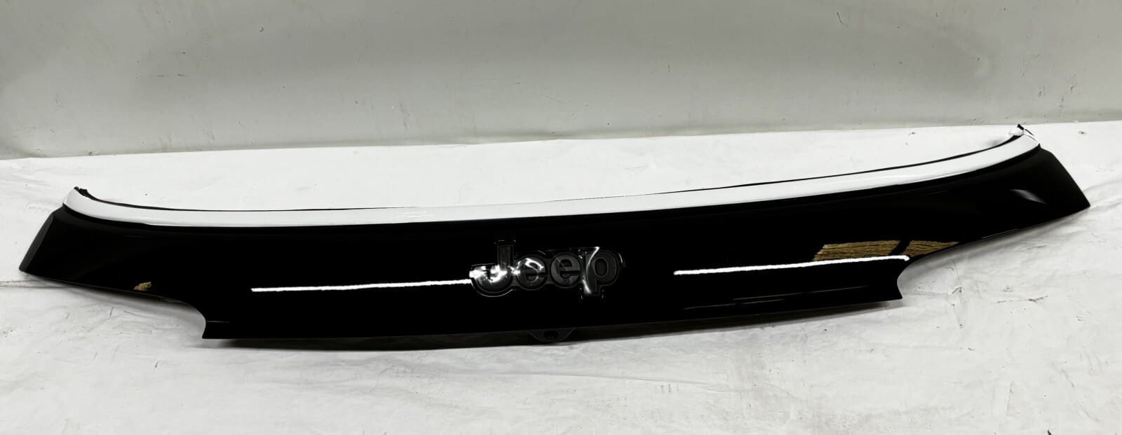 MINT OEM 2021 2022 2023 2024 CADILLAC ESCALADE REAR LIFTGATE TAILGATE 84880968