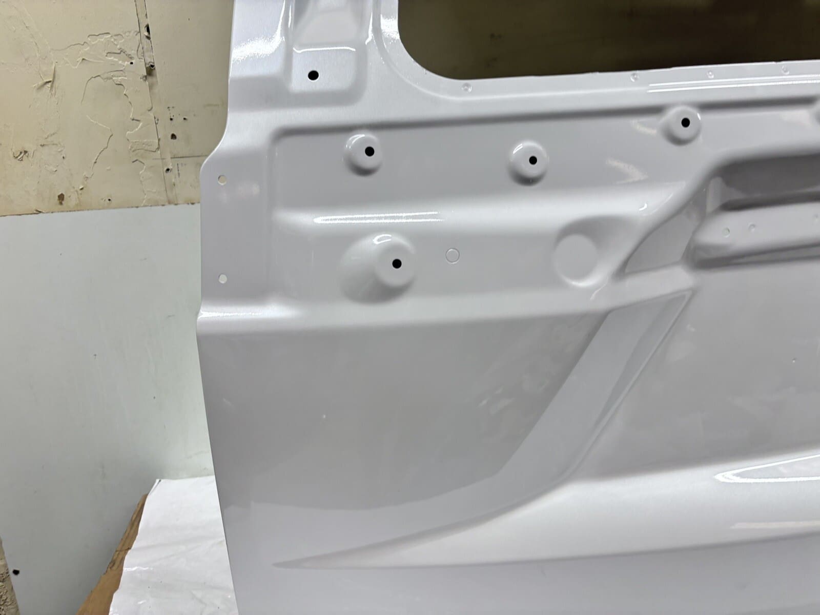 MINT OEM 2021 2022 2023 2024 CADILLAC ESCALADE REAR LIFTGATE TAILGATE 84880968 - Image 3