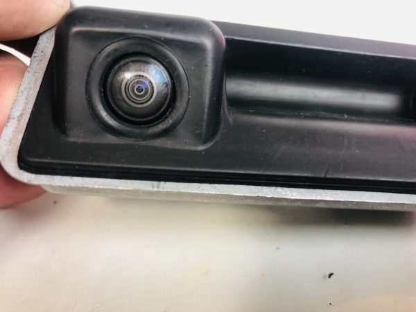 8v0827566. 2015 2016 2017 2018 AUDI A3 S3 A6 S6 A7 RS7 REAR CAMERA DOOR HANDLE - Image 5