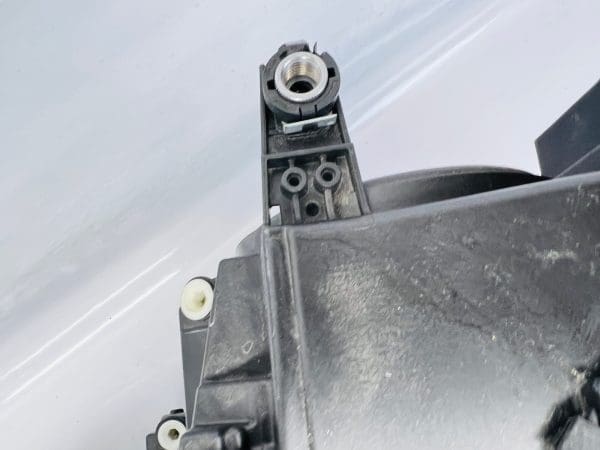 for 2005 2006 2007 2008 2009 2010 2011 toyota tacoma halogen right headlight - Image 12