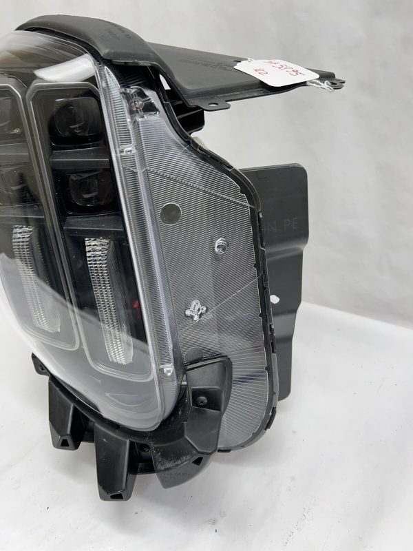 NICE 2023 2024 KIA TELLURIDE FULL LED FRONT RIGHT OEM HEADLIGHT 92102S9550 - Image 2