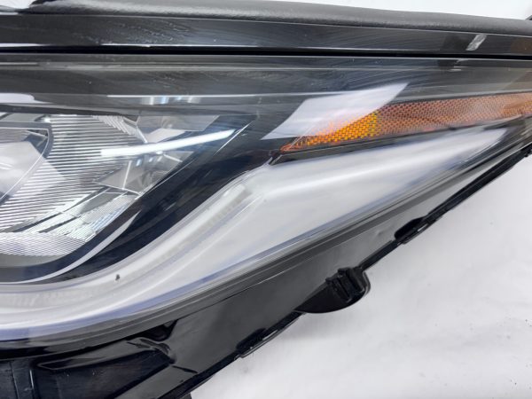 2021 2022 2023 2024 toyota sienna led front left oem headlight damaged - Image 6