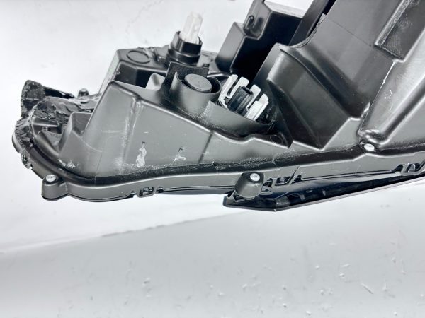2021 2022 2023 2024 toyota sienna led front left oem headlight damaged - Image 17