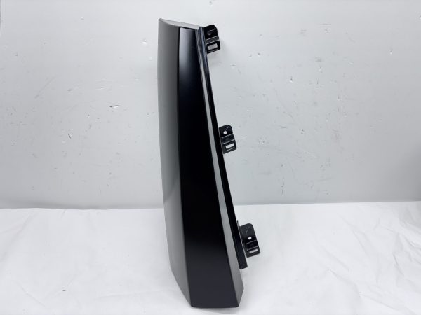 2015-2020 ESCALADE TAHOE SUBURBAN REAR LEFT PANEL PILLAR TRIM MOLDING 23167643
