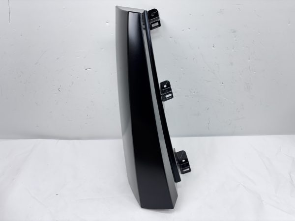 2015-2020 ESCALADE TAHOE SUBURBAN REAR LEFT PANEL PILLAR TRIM MOLDING 23167643 - Image 2