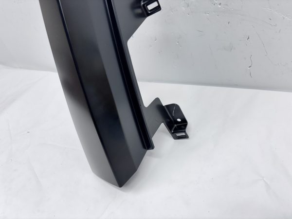 2015-2020 ESCALADE TAHOE SUBURBAN REAR LEFT PANEL PILLAR TRIM MOLDING 23167643 - Image 3
