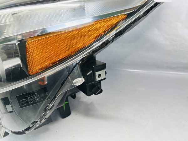 ALL TABS. 2017 2018 MAZDA 3 HALOGEN FRONT LEFT OEM HEADLIGHT GENUINE B63B-51040 - Image 4