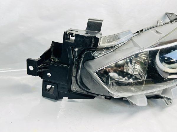 ALL TABS. 2017 2018 MAZDA 3 HALOGEN FRONT LEFT OEM HEADLIGHT GENUINE B63B-51040 - Image 9