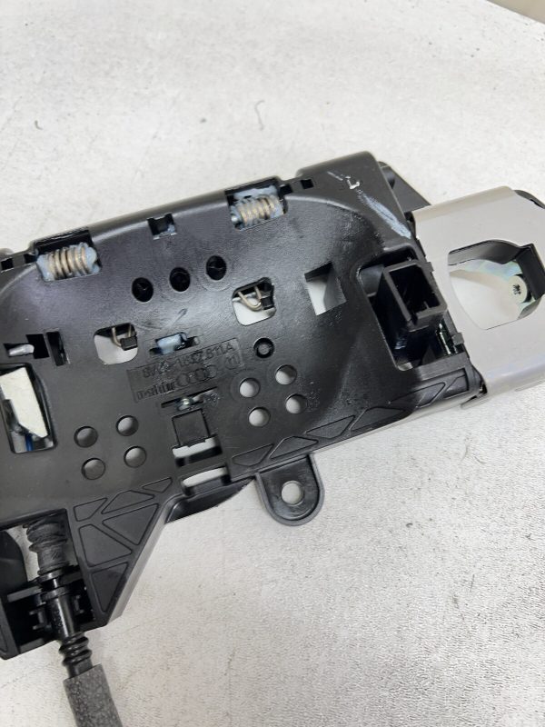 8W1837811A. 2017-2023 AUDI A4 A5 RS5 S4 S5 Front Left Door Handel Support Base - Image 4