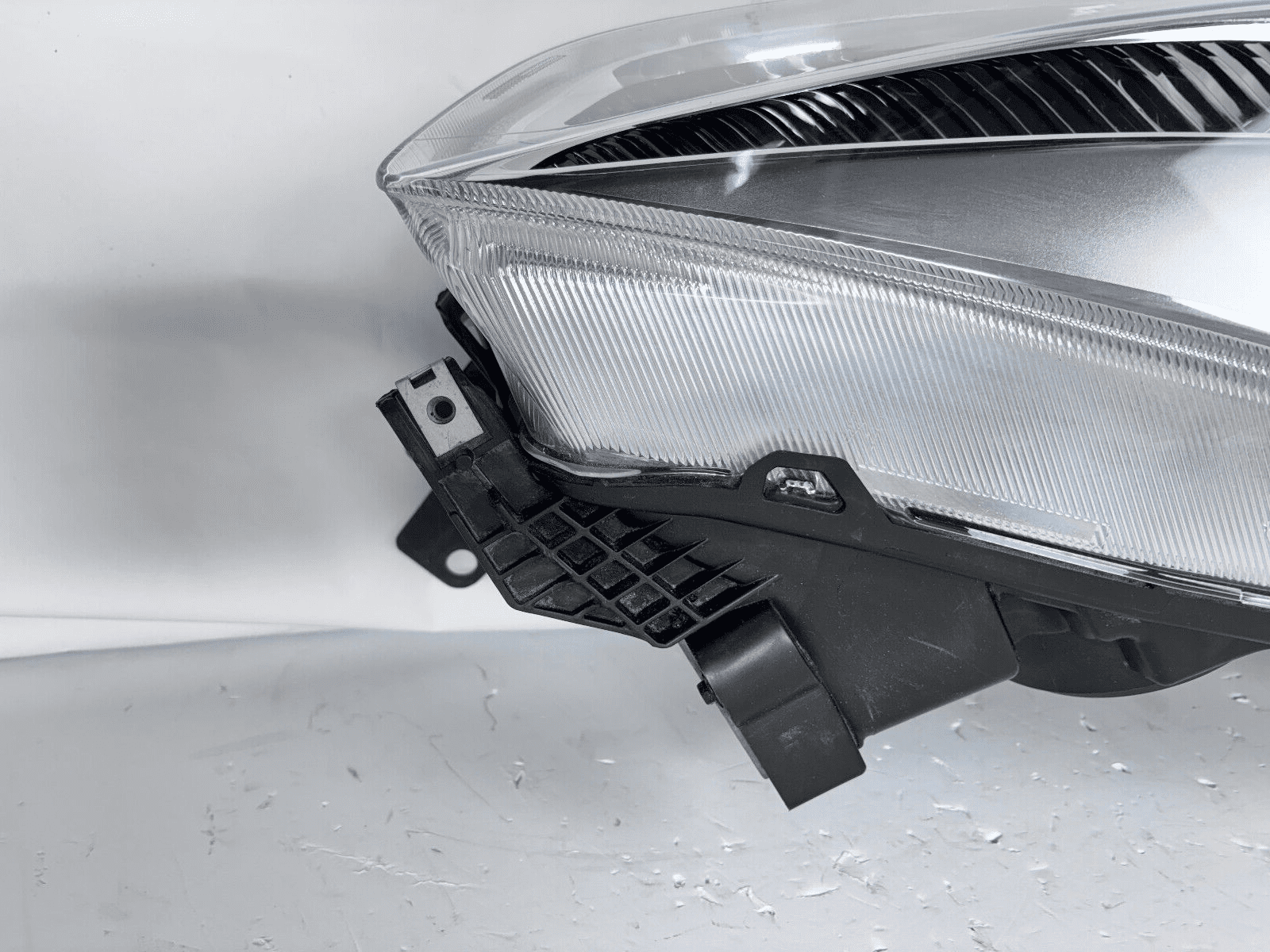 2017 2018 2019 FORD ESCAPE HALOGEN LED FRONT RIGHT OEM HEADLIGHT GJ5413W029BH - Image 15