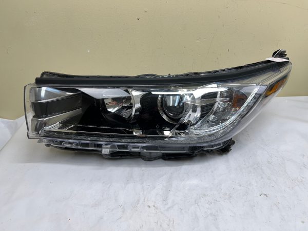 2017 2018 2019 TOYOTA HIGHLANDER HALOGEN LED FRONT LEFT OEM HEADLIGHT