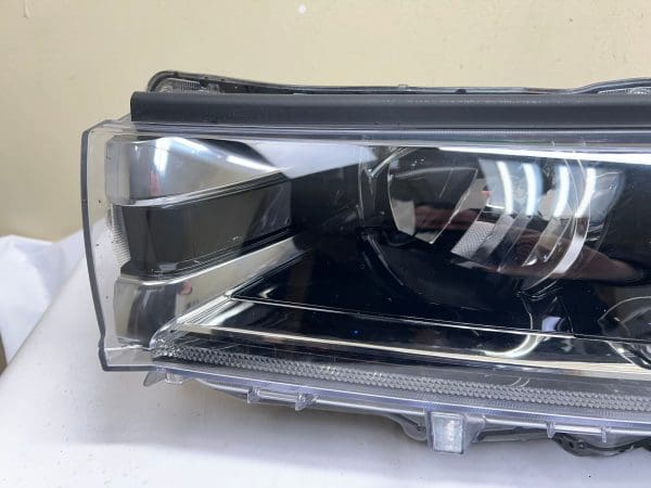 2017 2018 2019 TOYOTA HIGHLANDER HALOGEN LED FRONT LEFT OEM HEADLIGHT - Image 3