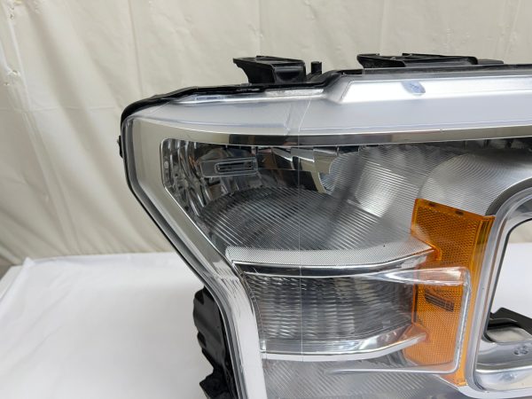 2018 2019 2020 FORD F150 HALOGEN FRONT RIGHT OEM HEADLIGHT - Image 4