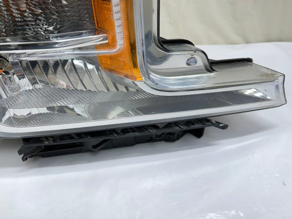 2018 2019 2020 FORD F150 HALOGEN FRONT RIGHT OEM HEADLIGHT - Image 7