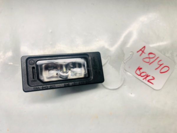 5NA943021, VW ATLAS PASSAT JETTA TIGUAN GOLF REAR LED LICENSE PLATE LIGHT OEM