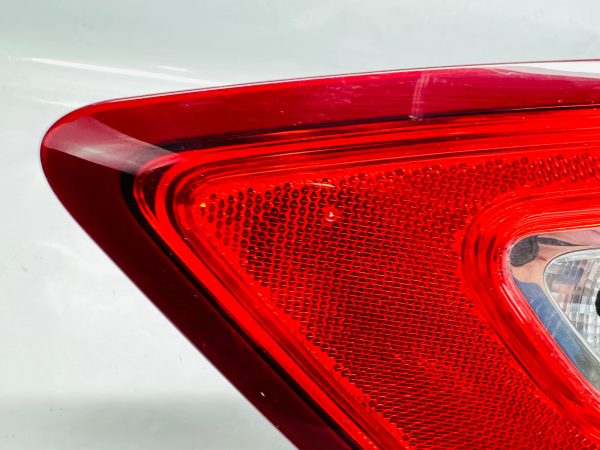 2013 2014 2015 2016 FORD FUSION INNER REAR RIGHT OEM TAIL LIGHT - Image 6