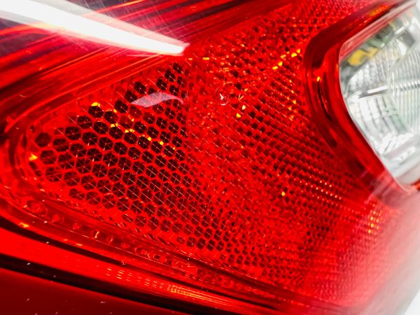2013 2014 2015 2016 FORD FUSION INNER REAR RIGHT OEM TAIL LIGHT - Image 9