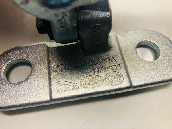 T4A2512 2016-2020 JAGUAR F-PACE, I-PACE, XF, XE FRONT UPPER RIGHT OEM DOOR HINGE - Image 6
