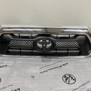 2012 2013 2014 2015 TOYOTA TACOMA FRONT OEM GRILLE CHROME 53100-04470