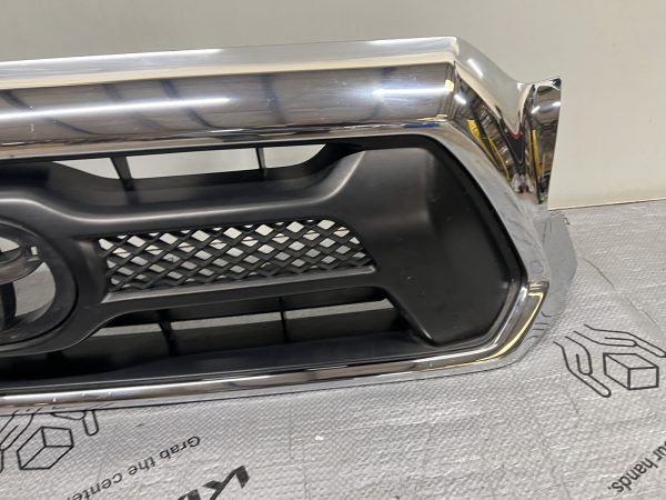 2012 2013 2014 2015 TOYOTA TACOMA FRONT OEM GRILLE CHROME 53100-04470 - Image 4