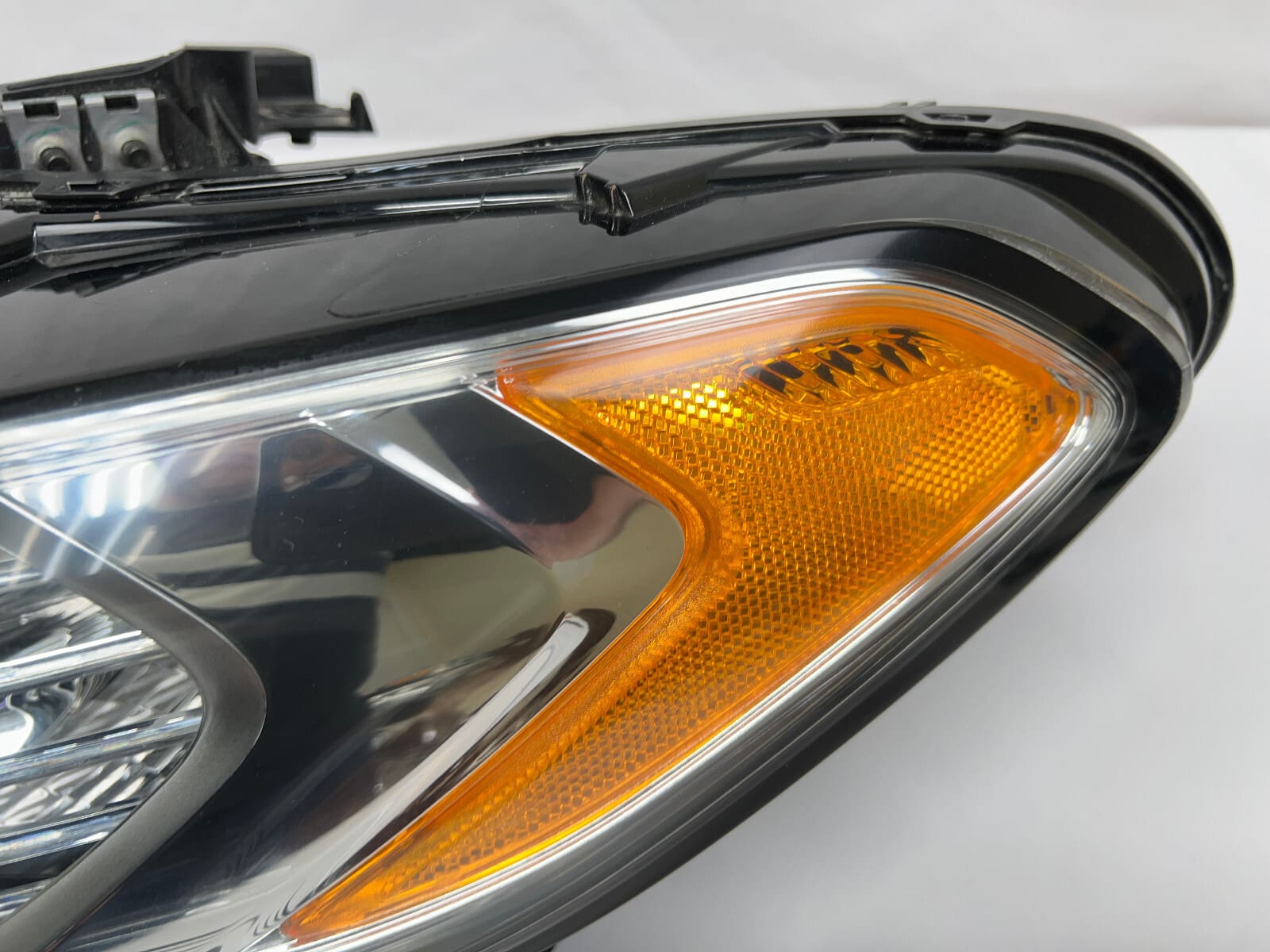 ds7313w030cd 2013 2014 2015 2016 ford fusion halogen front left oem headlight - Image 2