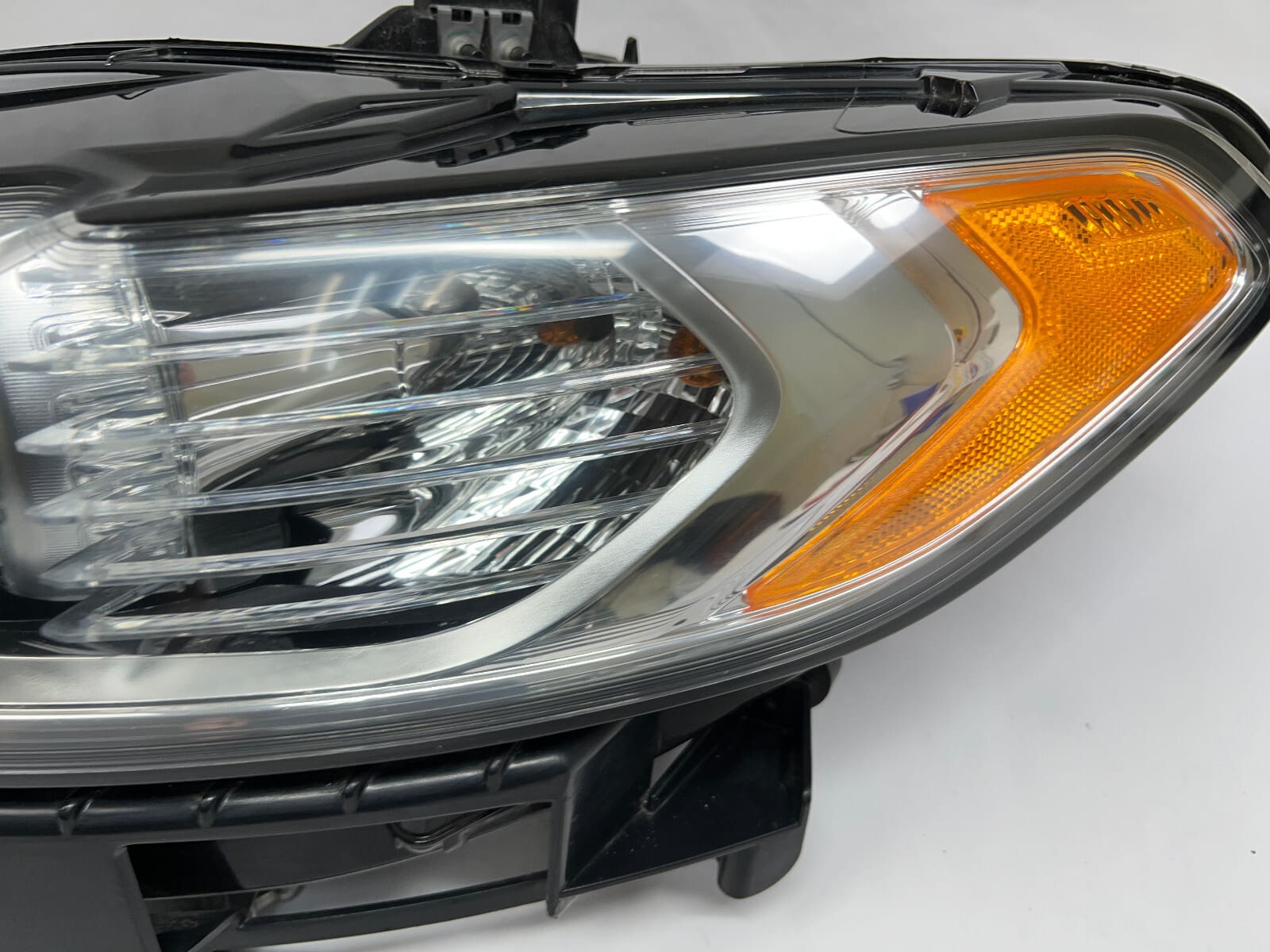 ds7313w030cd 2013 2014 2015 2016 ford fusion halogen front left oem headlight - Image 3