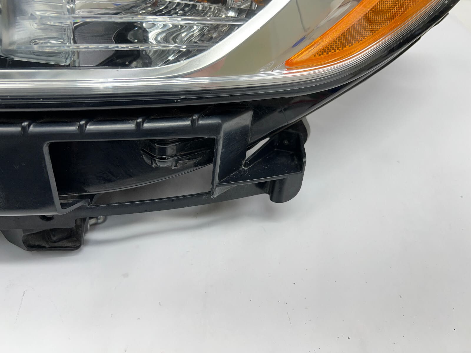 ds7313w030cd 2013 2014 2015 2016 ford fusion halogen front left oem headlight - Image 9