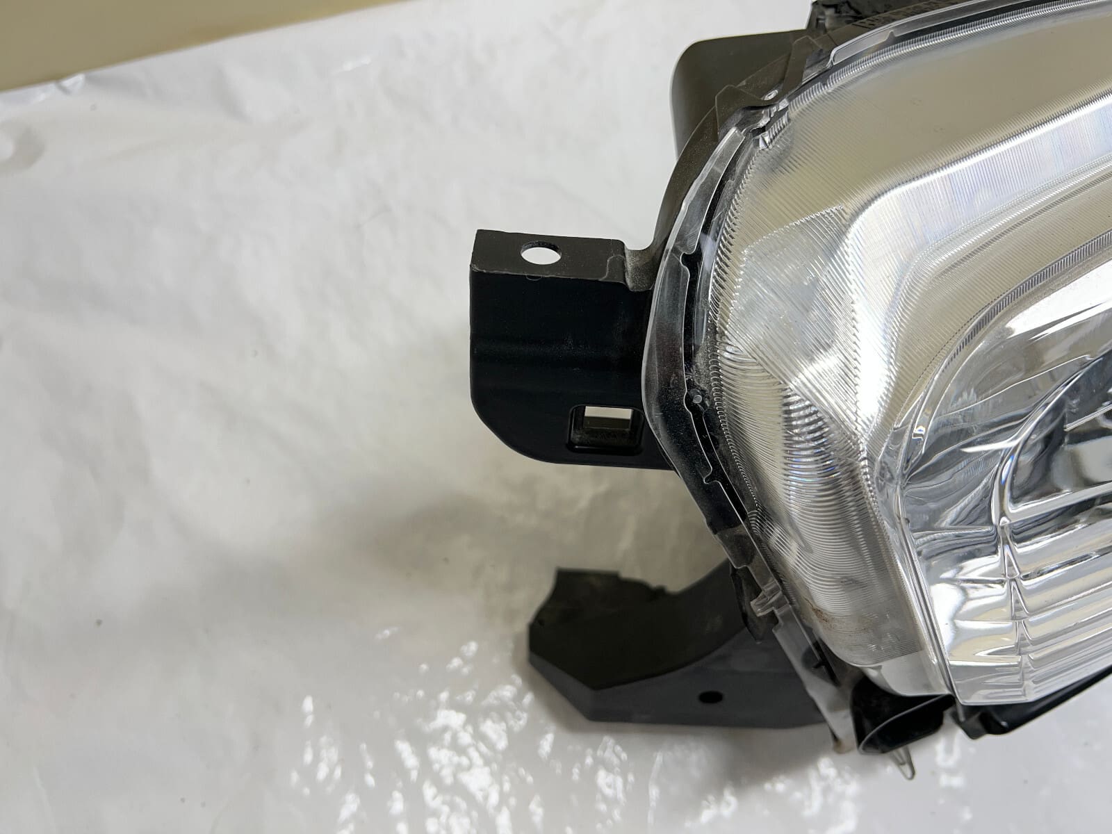 2016 2017 2018 2019 2020 2021 2022 TOYOTA TACOMA HALOGEN LEFT OEM HEADLIGHT - Image 12