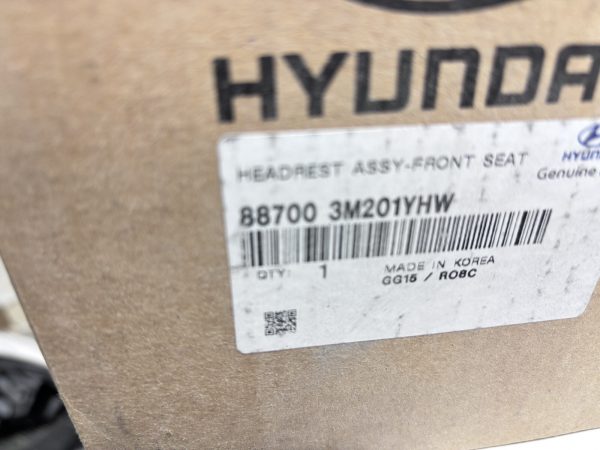 OEM 887003m201yhw 2009-2014 Hyundai Genesis Front Headrest Sued Black - Image 11