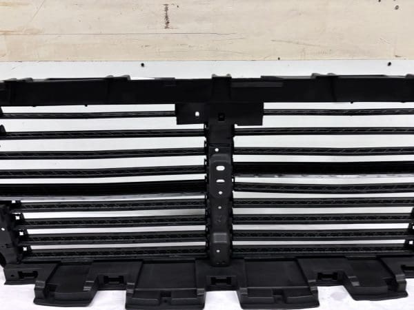2018 2019 2020  FORD F150 Front OEM RADIATOR GRILLE SHUTTER GENUINE jl3z8475d - Image 4