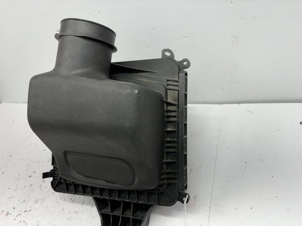 OEM jl349600aa 2018-2021 Lincoln Navigator 2018-2022 Expedition Air Cleaner Box - Image 3
