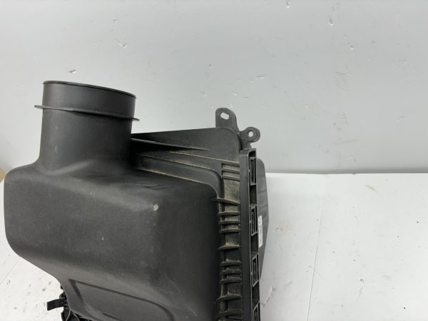 OEM jl349600aa 2018-2021 Lincoln Navigator 2018-2022 Expedition Air Cleaner Box - Image 4