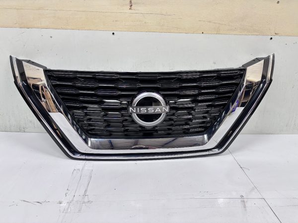 623106RA0A  2021 2022 2023 2024 NISSAN ROGUE CHROME FRONT OEM GRILLE GENUINE