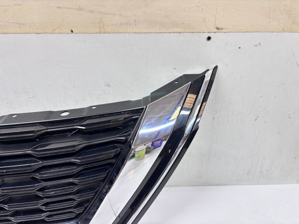 623106RA0A  2021 2022 2023 2024 NISSAN ROGUE CHROME FRONT OEM GRILLE GENUINE - Image 2