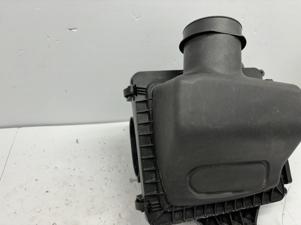 OEM jl349600aa 2018-2021 Lincoln Navigator 2018-2022 Expedition Air Cleaner Box - Image 6