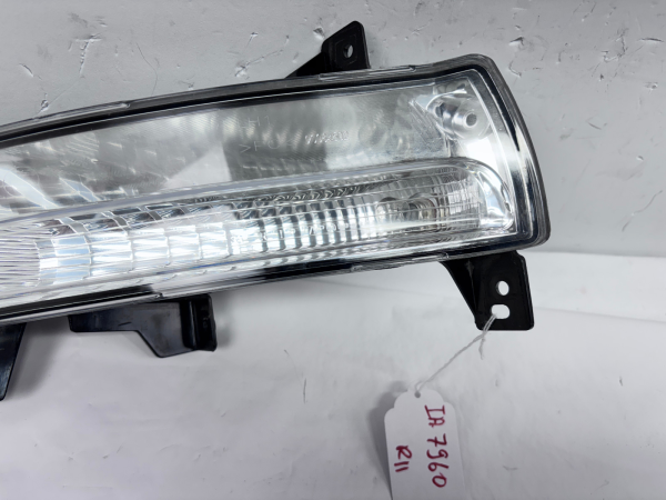2017 2018 2019 2020 2021 JEEP COMPASS HALOGEN FRONT LEFT OEM TURN SIGNAL - Image 2