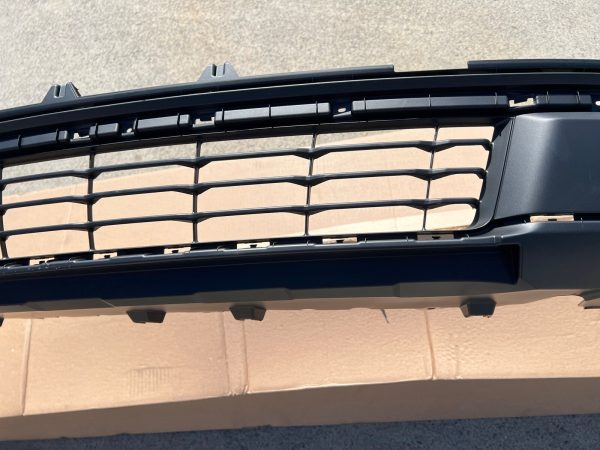 2018 2019 FORD EXPLORER  FRONT LOWER BUMPER COVER VALANCE OEM GENUINE - Image 8