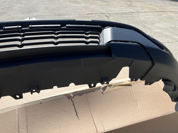 2018 2019 FORD EXPLORER  FRONT LOWER BUMPER COVER VALANCE OEM GENUINE - Image 16