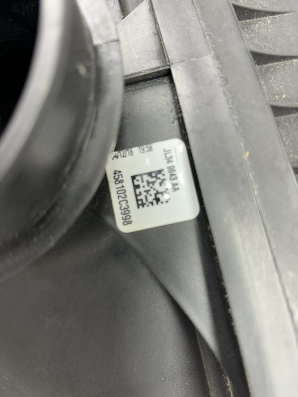 OEM jl349600aa 2018-2021 Lincoln Navigator 2018-2022 Expedition Air Cleaner Box - Image 11