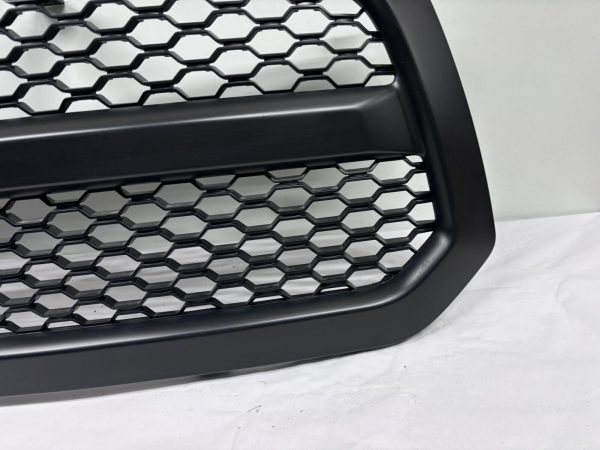 2013 2014 2015 2016 2017 2018 DODGE RAM 1500 FRONT OEM GRILLE GENUINE 68197703AA - Image 2