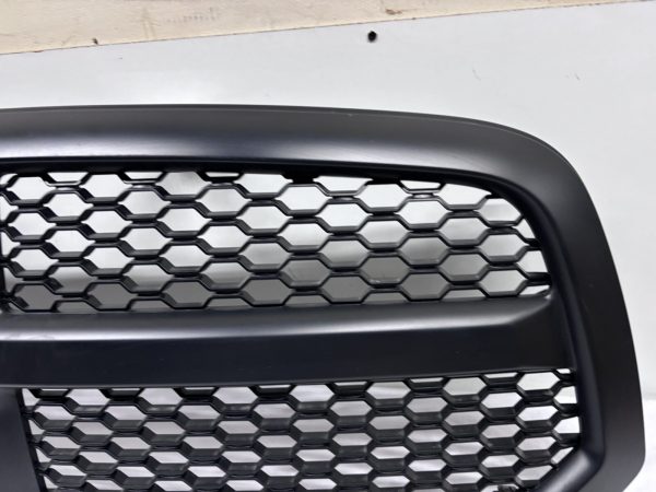 2013 2014 2015 2016 2017 2018 DODGE RAM 1500 FRONT OEM GRILLE GENUINE 68197703AA - Image 4
