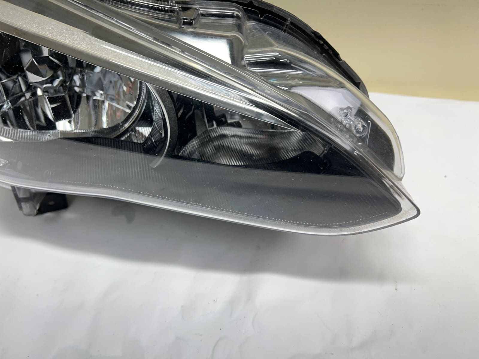2017 2018 2019 2020 2021 2022 2023 SUBARU IMPREZA HALOGEN RIGHT OEM HEADLIGHT - Image 5