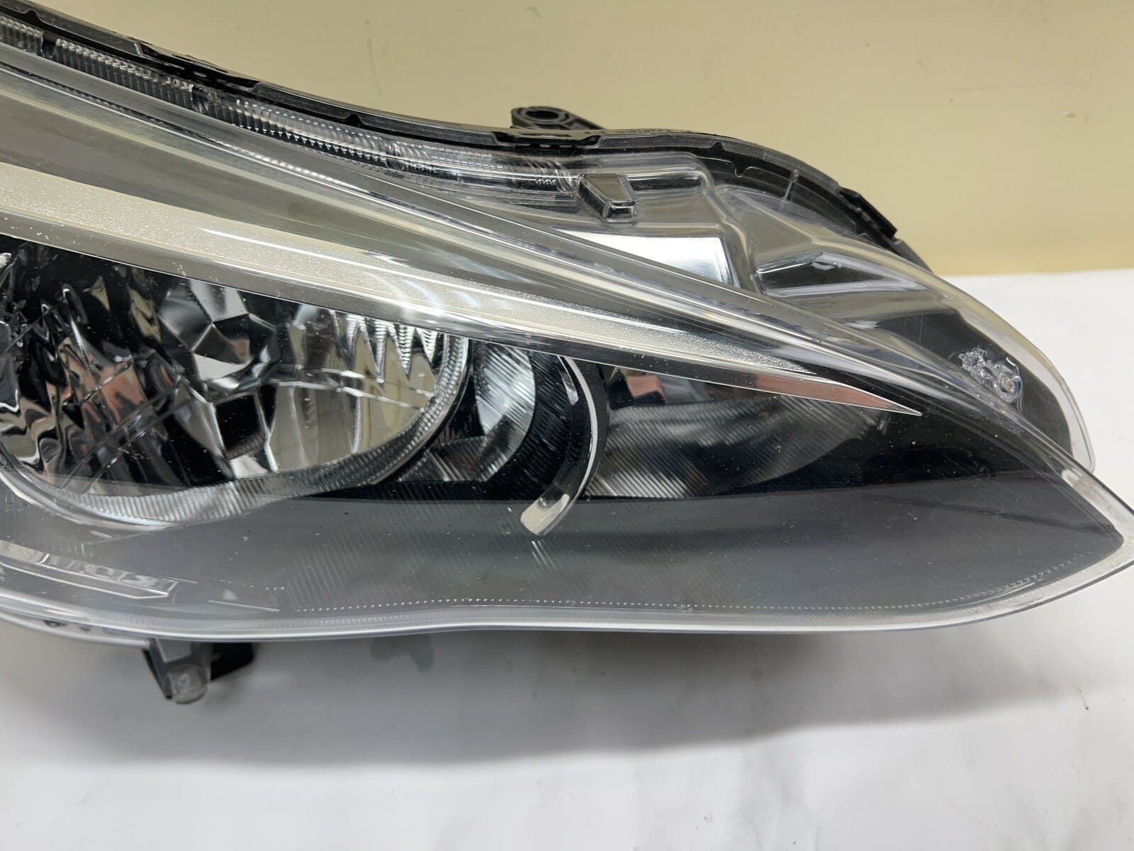 2017 2018 2019 2020 2021 2022 2023 SUBARU IMPREZA HALOGEN RIGHT OEM HEADLIGHT - Image 6