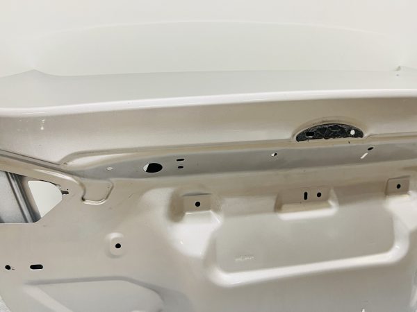 ⭐️ 2017 2018 2019 2020 FORD FUSION REAR OEM TRUNK HATCH TRUNK LID SILVER GENUINE - Image 3