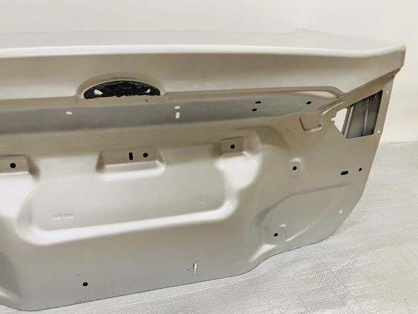 ⭐️ 2017 2018 2019 2020 FORD FUSION REAR OEM TRUNK HATCH TRUNK LID SILVER GENUINE - Image 8