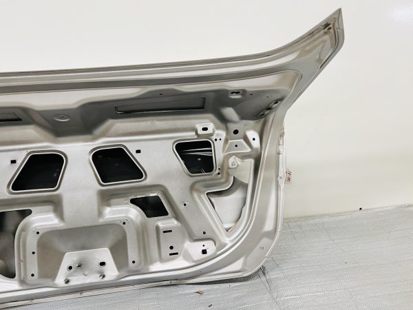 ⭐️ 2017 2018 2019 2020 FORD FUSION REAR OEM TRUNK HATCH TRUNK LID SILVER GENUINE - Image 13